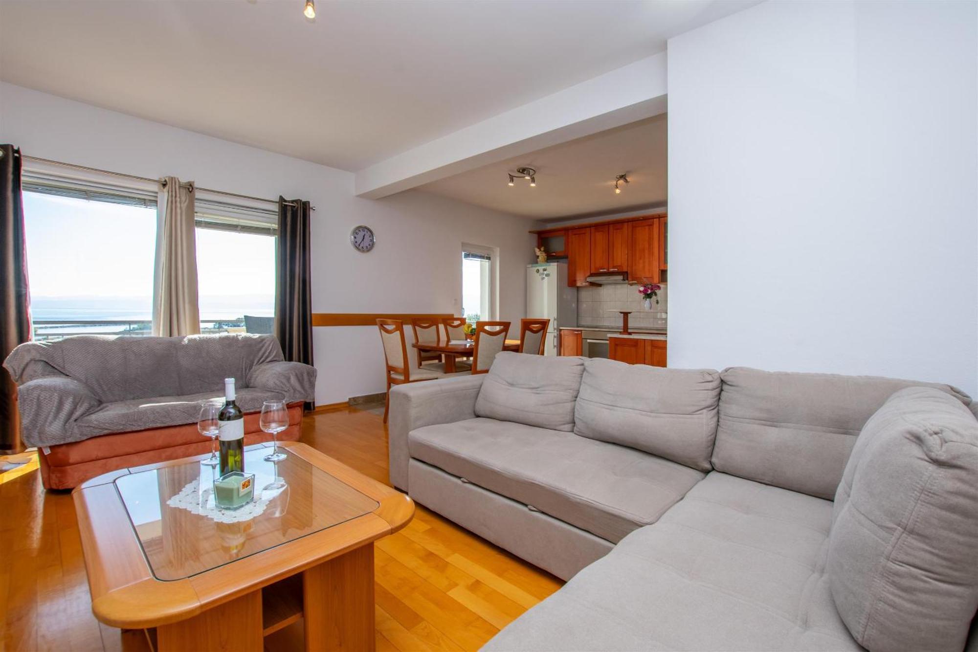 Apartment Zdravko Omis Exterior photo