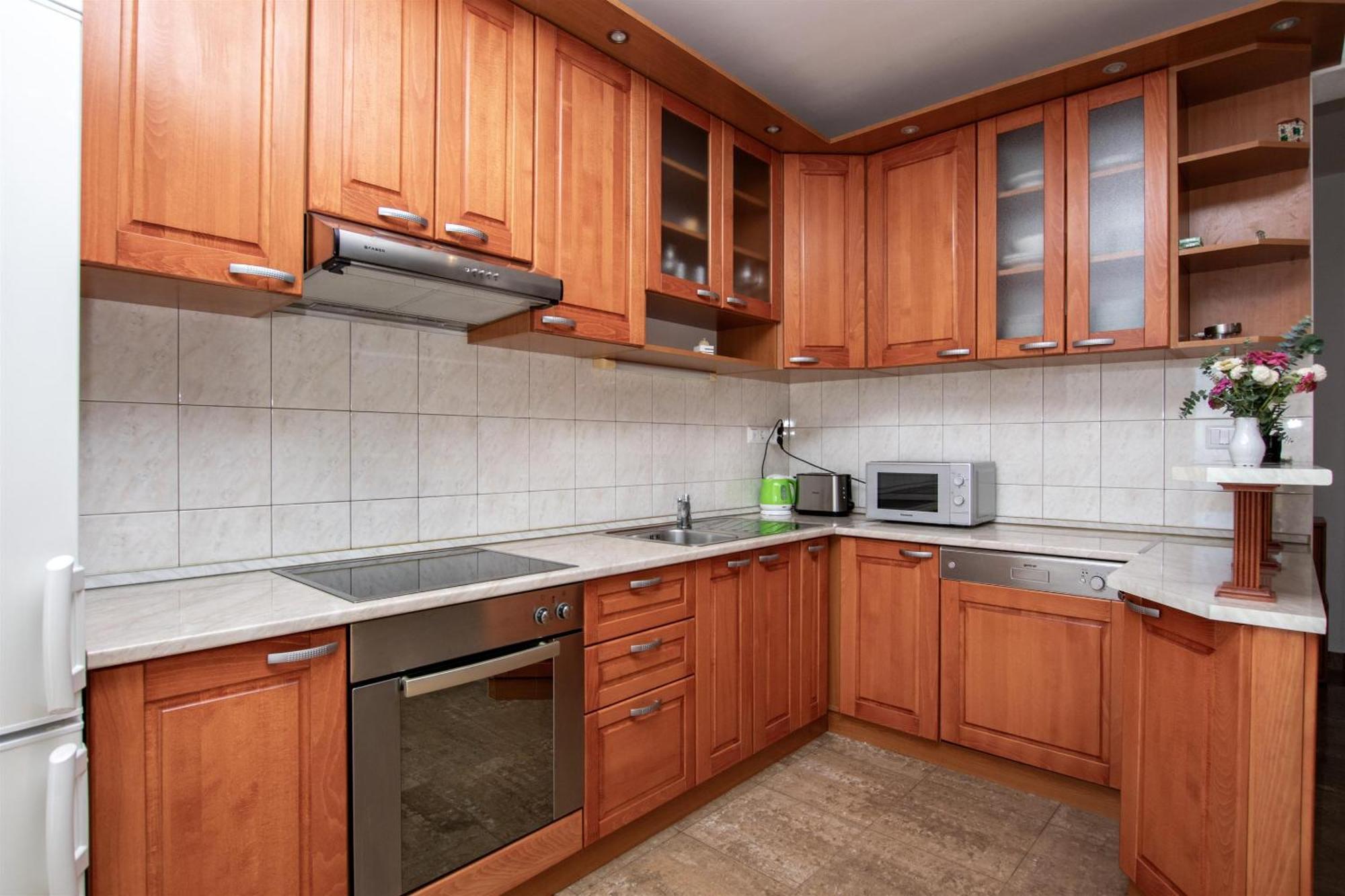 Apartment Zdravko Omis Exterior photo